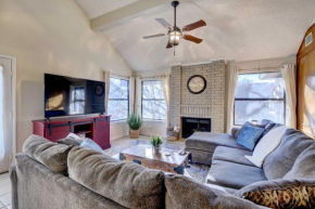 4 Mi to Joe Pool Lake Home in Grand Prairie